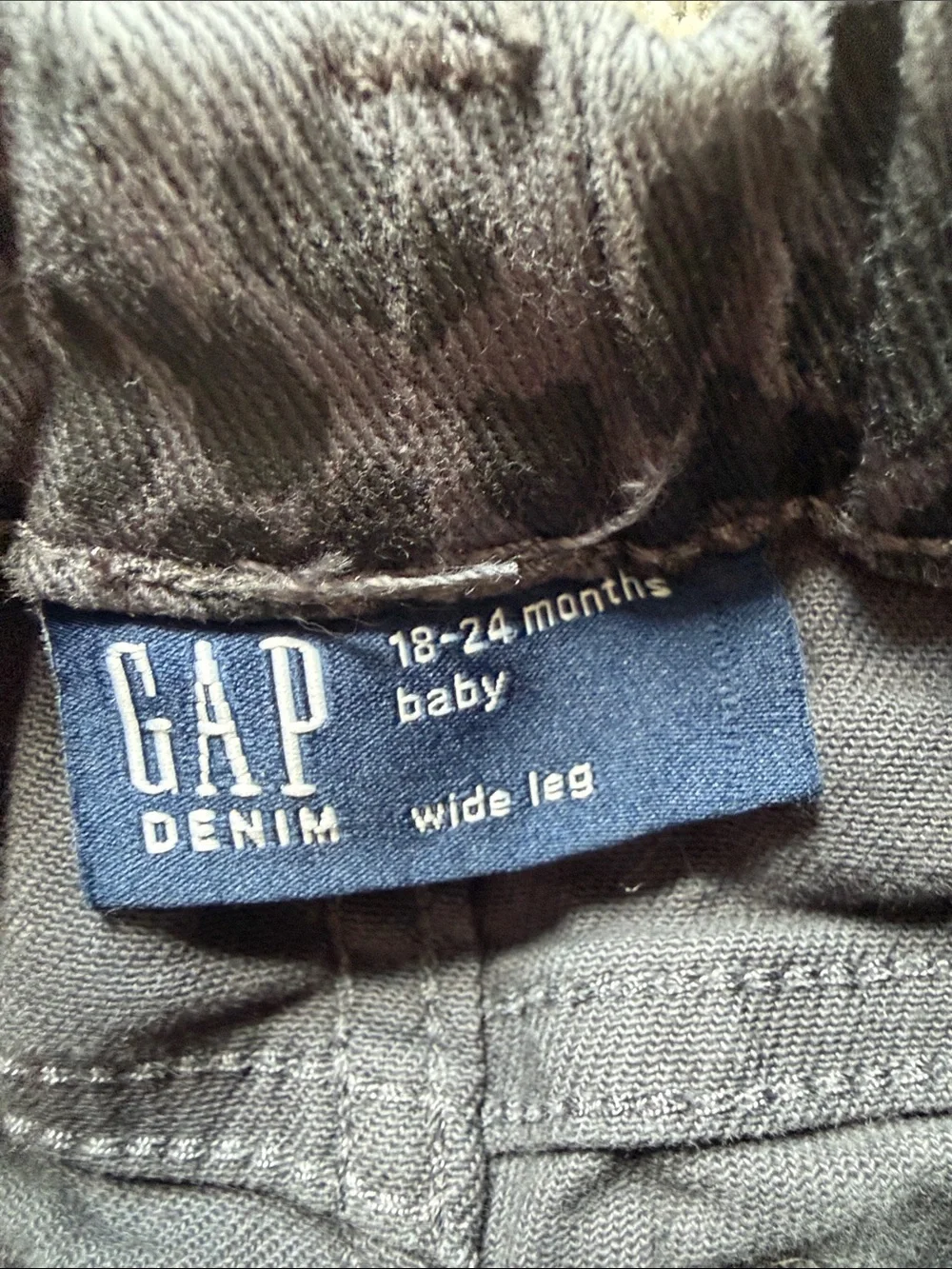 Gap wide leg cheetah Jean